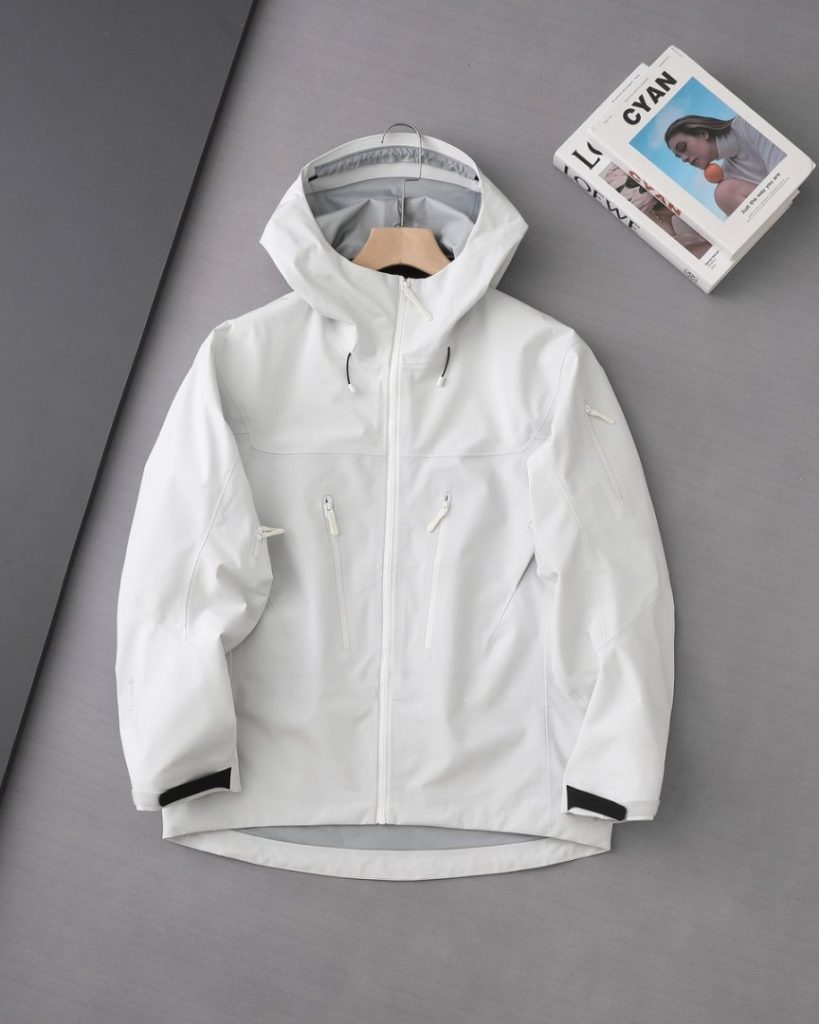 N-Series SV7 Hard-Shell Waterproof Hiking Jacket - detail 3