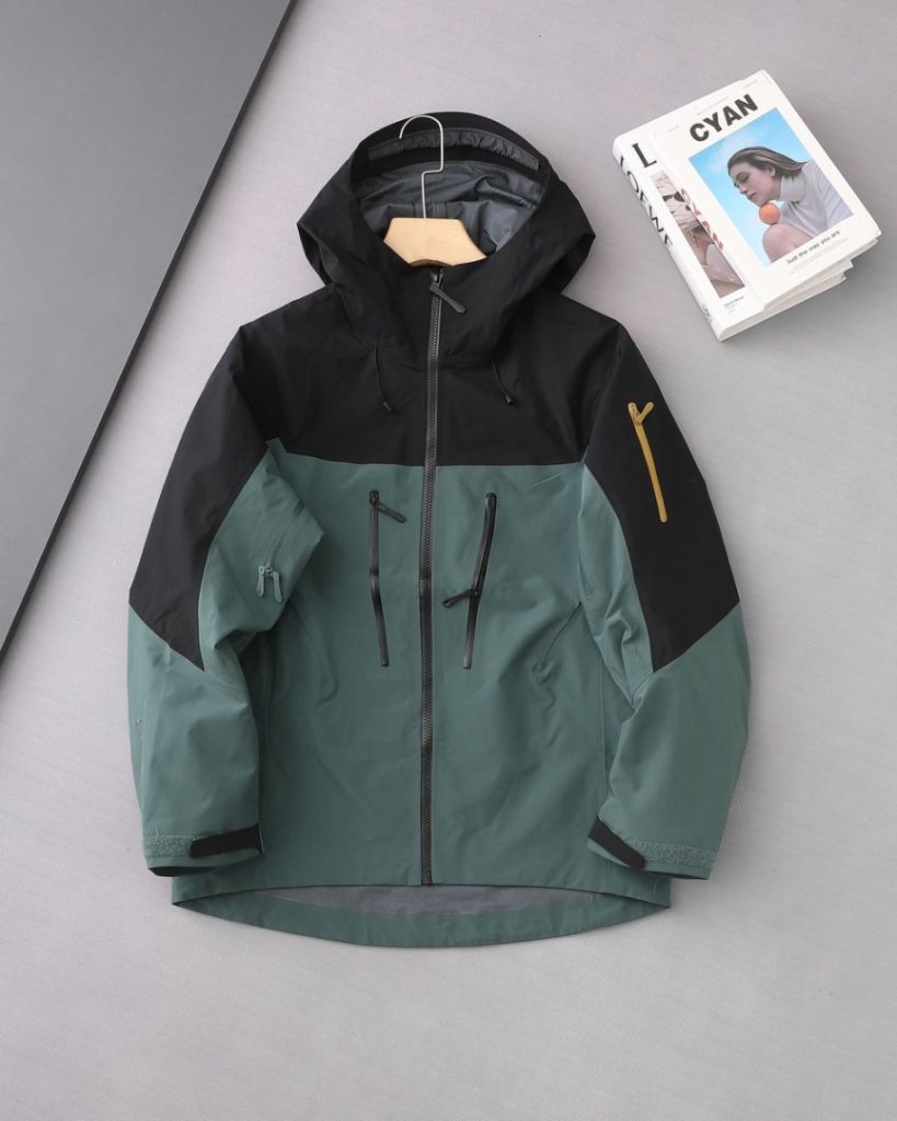 N-Series SV7 Hard-Shell Waterproof Hiking Jacket - detail 4
